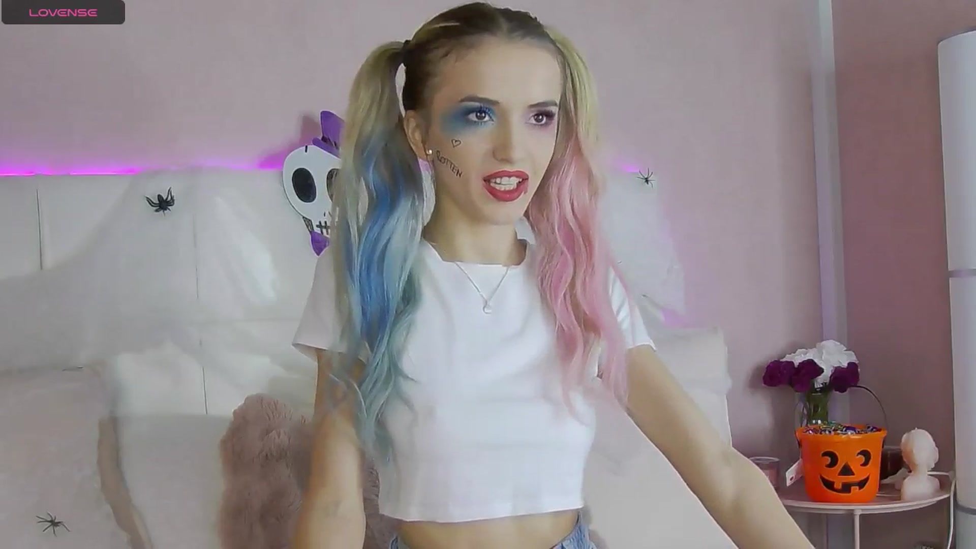 Gallery image thumbnail from YannaJeen's myfreecams stream on, 10/31/2024, 09:24 image 2 of 20
