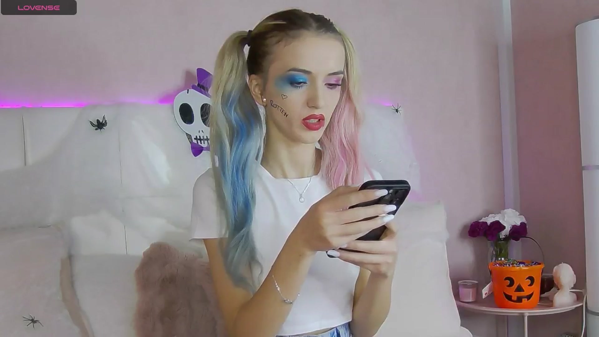 Gallery image thumbnail from YannaJeen's myfreecams stream on, 10/31/2024, 09:24 image 3 of 20
