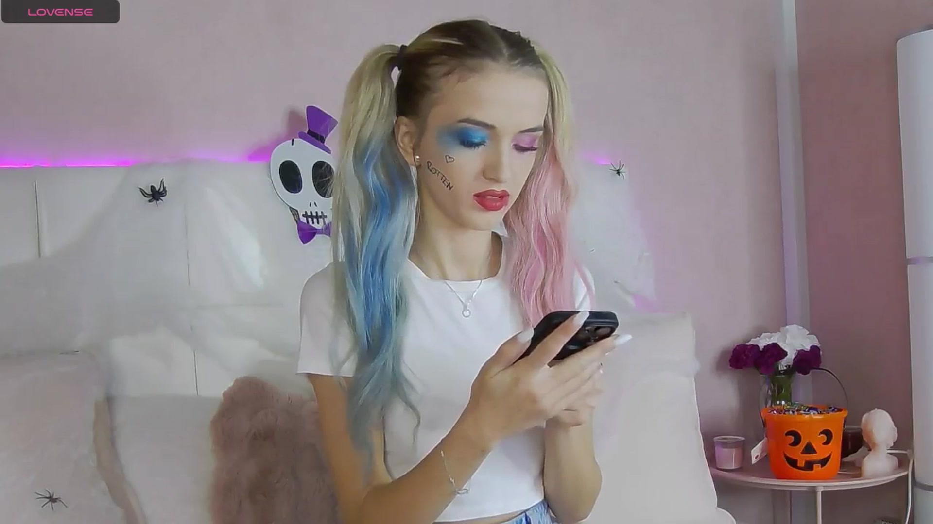 Gallery image thumbnail from YannaJeen's myfreecams stream on, 10/31/2024, 09:24 image 4 of 20