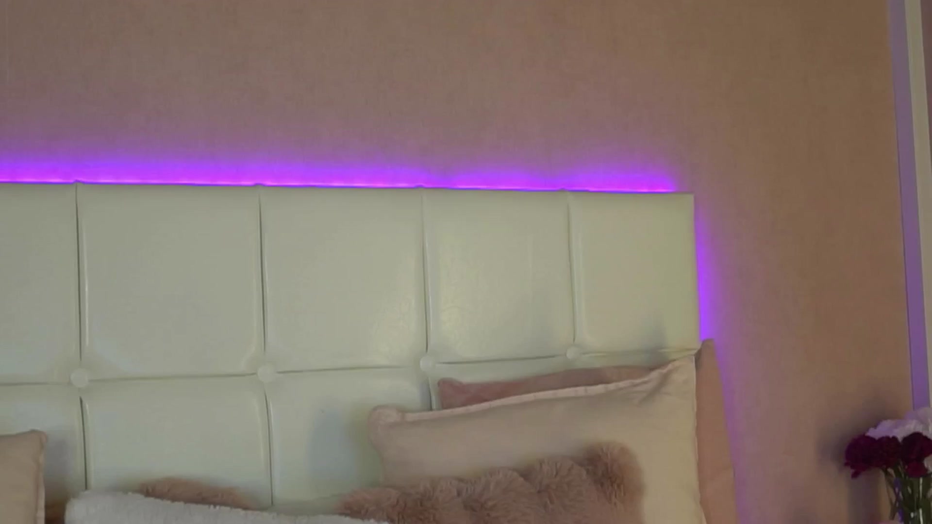 Gallery image thumbnail from YannaJeen's myfreecams stream on, 12/09/2024, 09:28 image 3 of 20