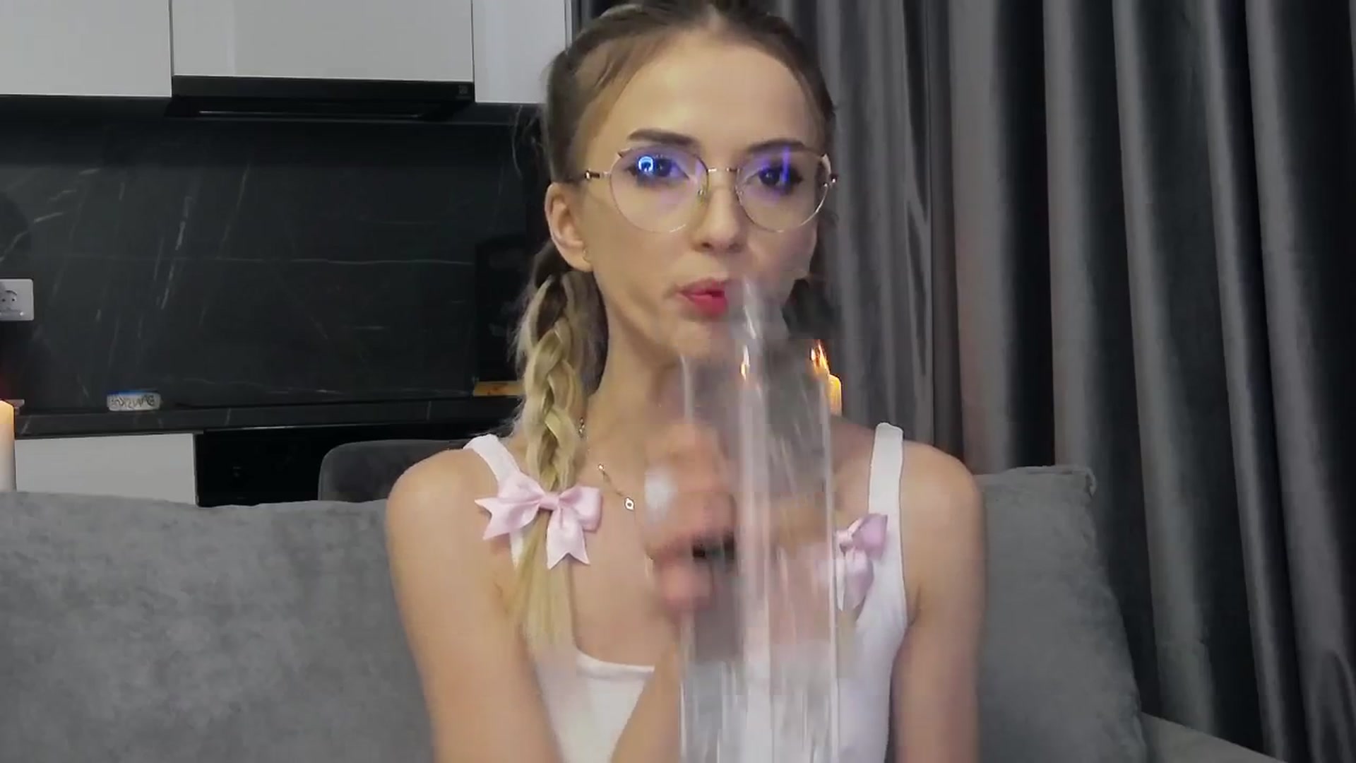 Gallery image thumbnail from YannaJeen's myfreecams stream on, 01/14/2025, 10:01 image 3 of 20