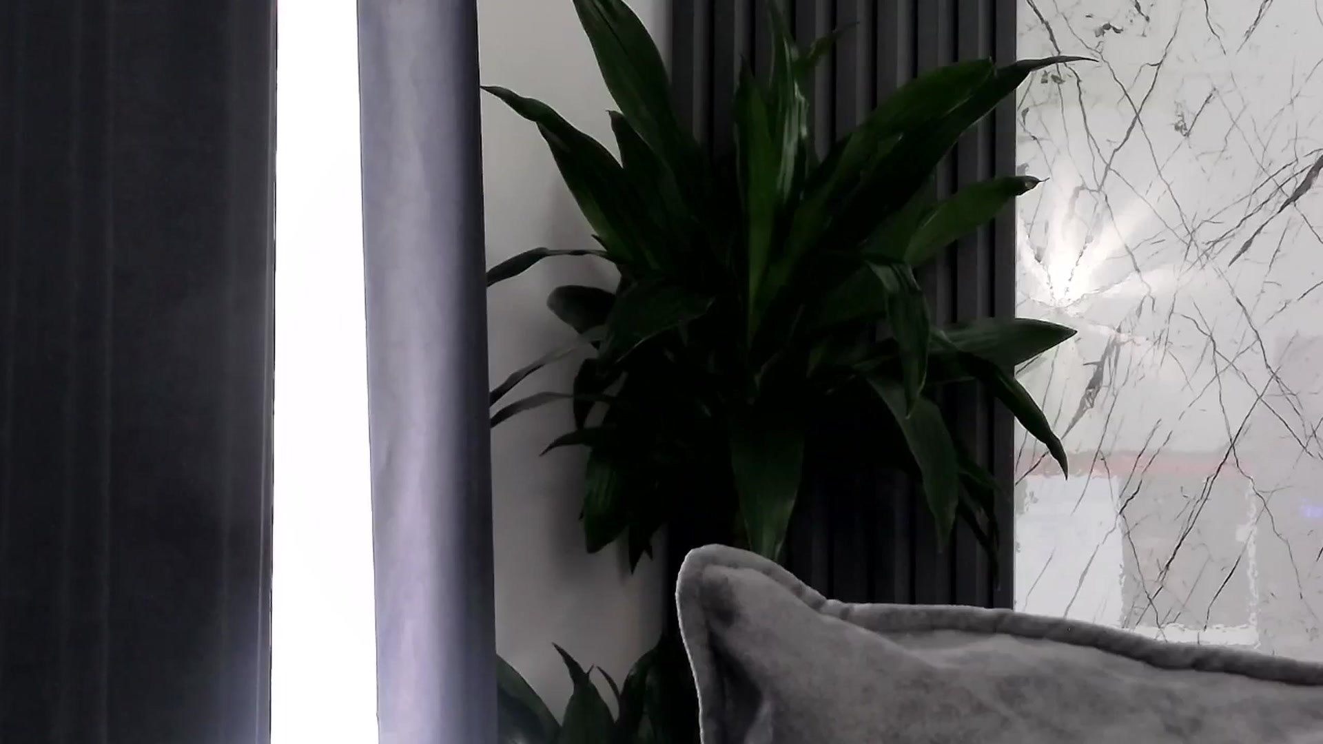 Gallery image thumbnail from YannaJeen's myfreecams stream on, 02/28/2025, 14:00 image 5 of 20