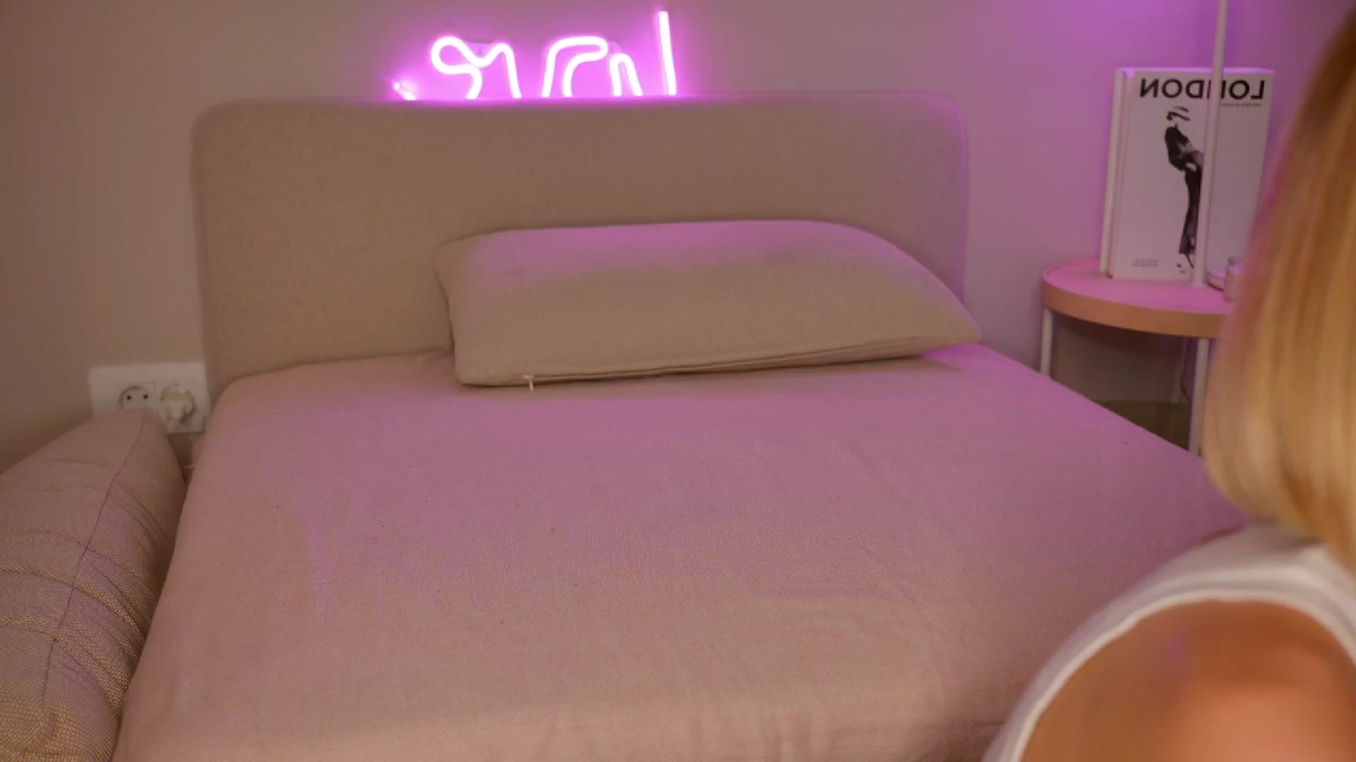 Gallery image thumbnail from YannaJeen's myfreecams stream on, 06/14/2025, 09:45 image 16 of 20