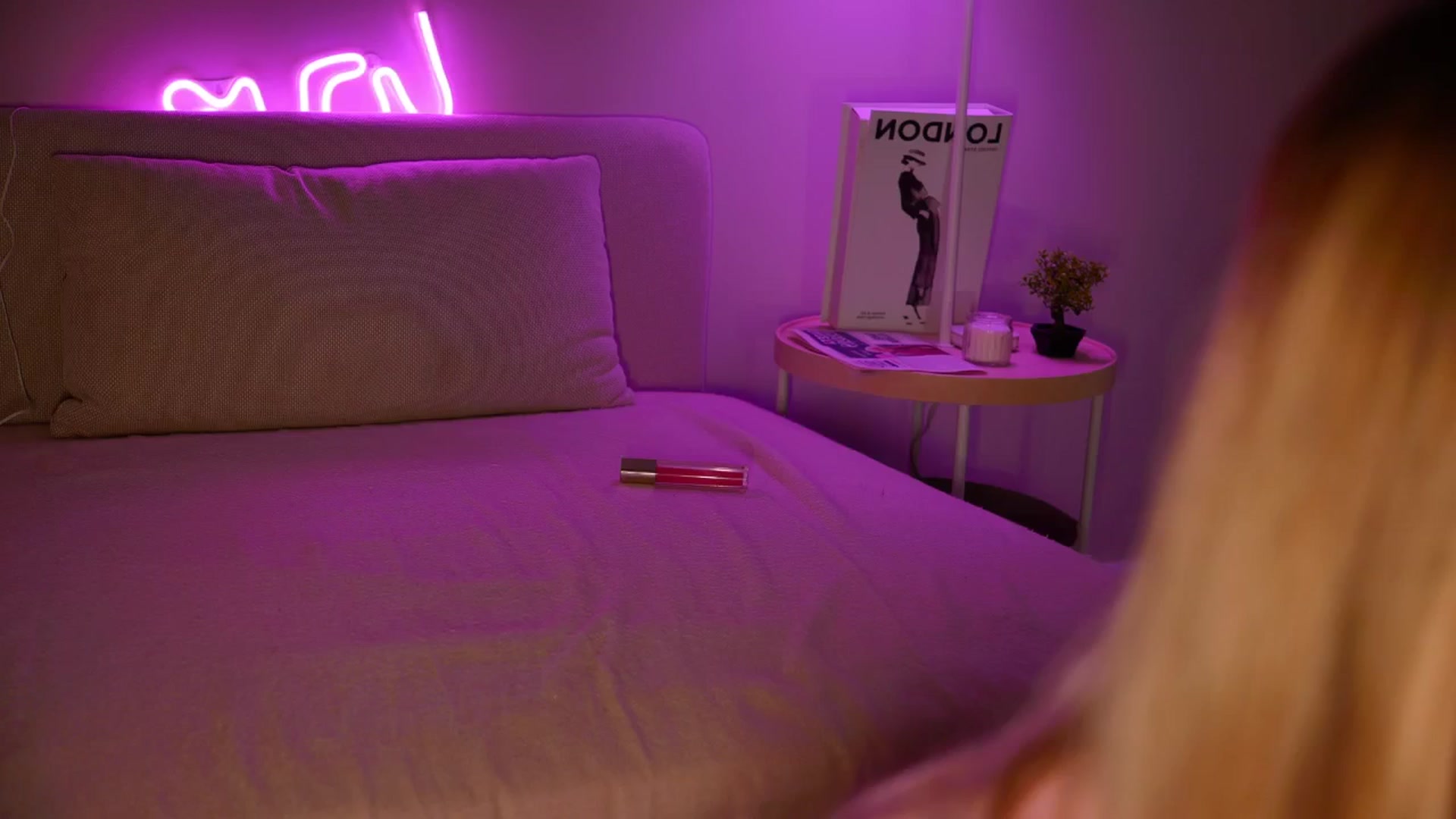 Gallery image thumbnail from YannaJeen's myfreecams stream on, 06/20/2025, 07:41 image 16 of 20