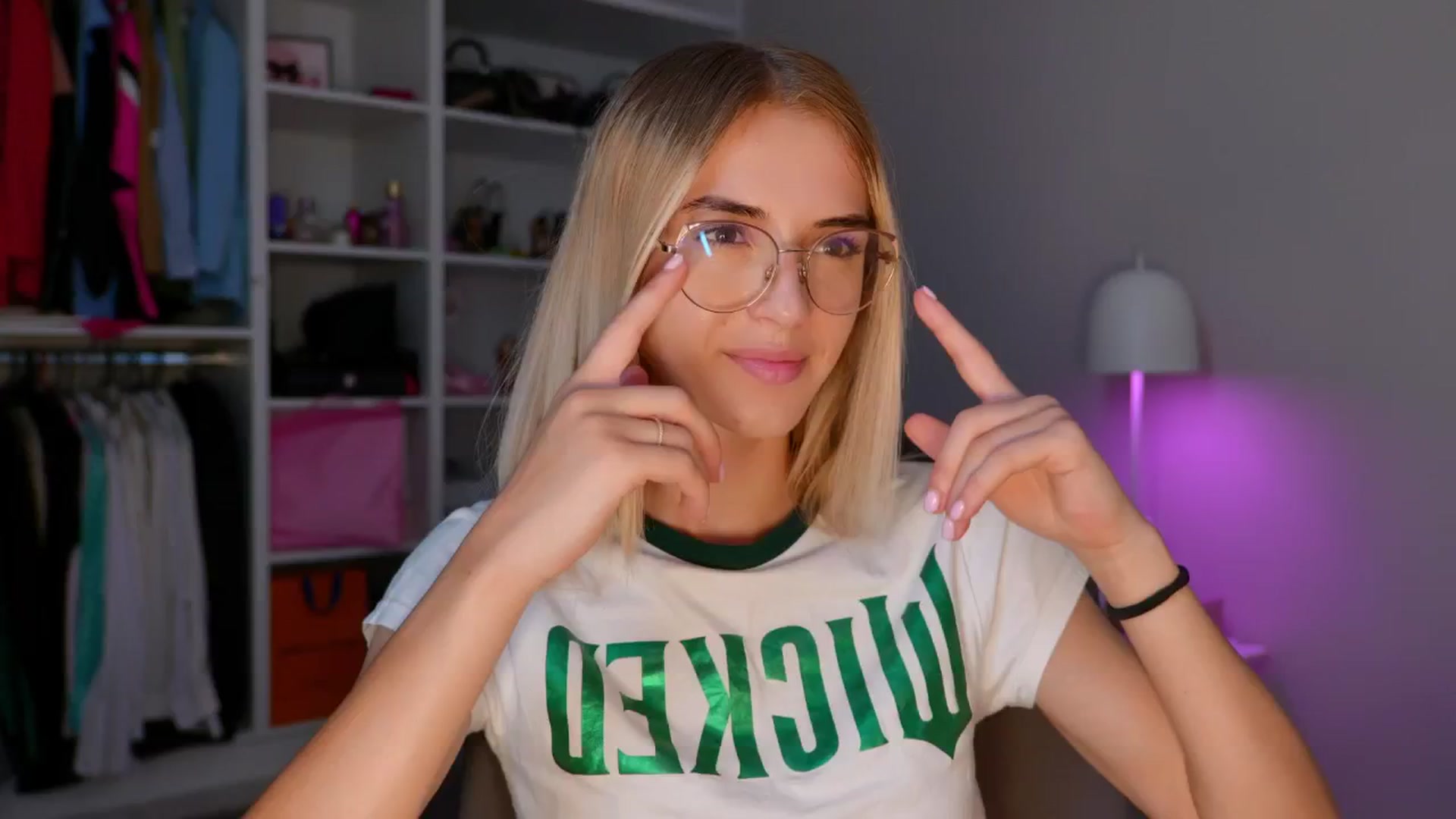 Gallery image thumbnail from YannaJeen's myfreecams stream on, 06/23/2025, 08:07 image 20 of 20