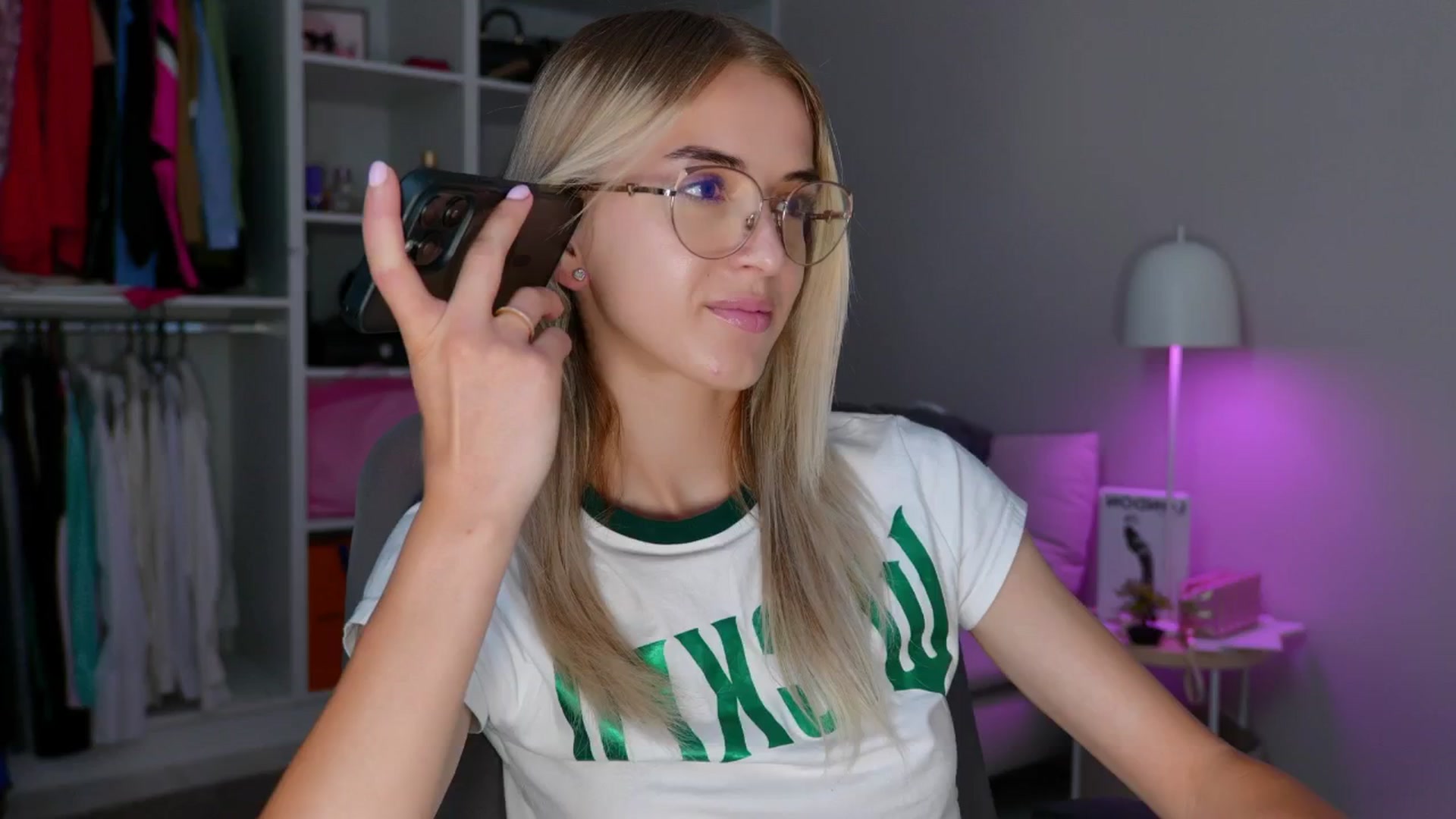 Gallery image thumbnail from YannaJeen's myfreecams stream on, 06/23/2025, 10:29 image 11 of 20