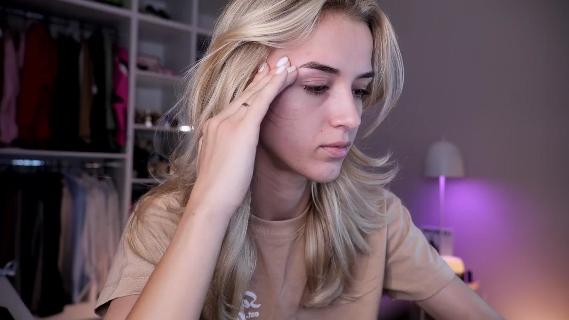 Gallery image thumbnail from YannaJeen's myfreecams stream on, 07/17/2025, 06:43 image 7 of 20