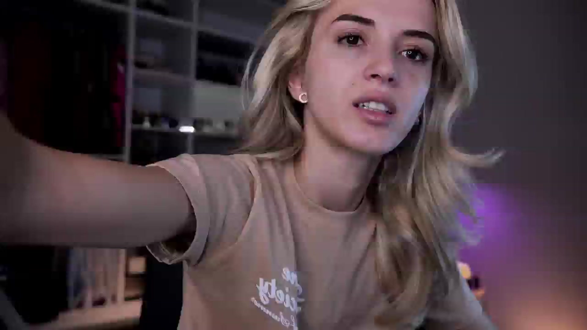 Gallery image thumbnail from YannaJeen's myfreecams stream on, 07/17/2025, 06:43 image 4 of 20