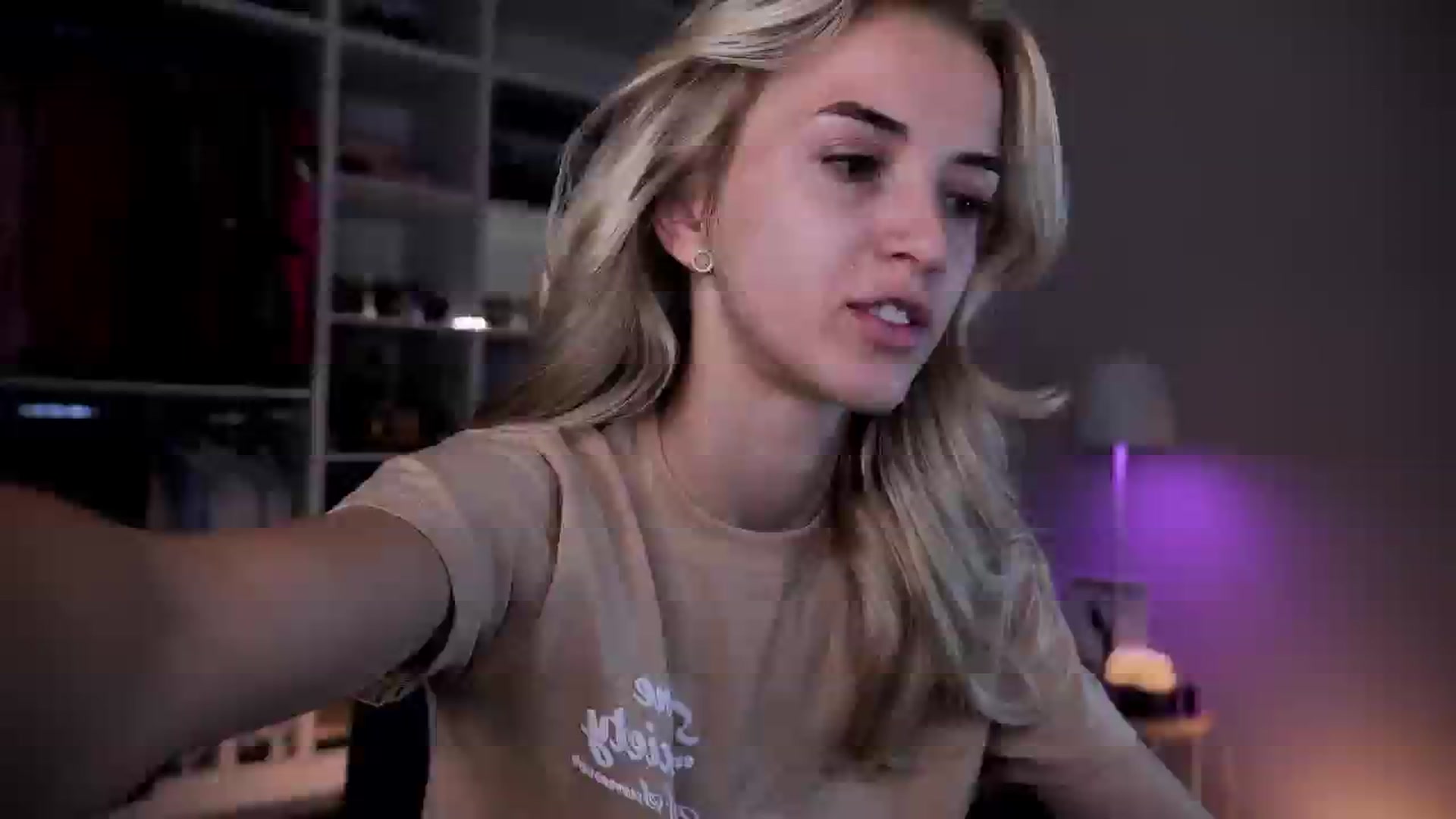 Gallery image thumbnail from YannaJeen's myfreecams stream on, 07/17/2025, 06:43 image 3 of 20