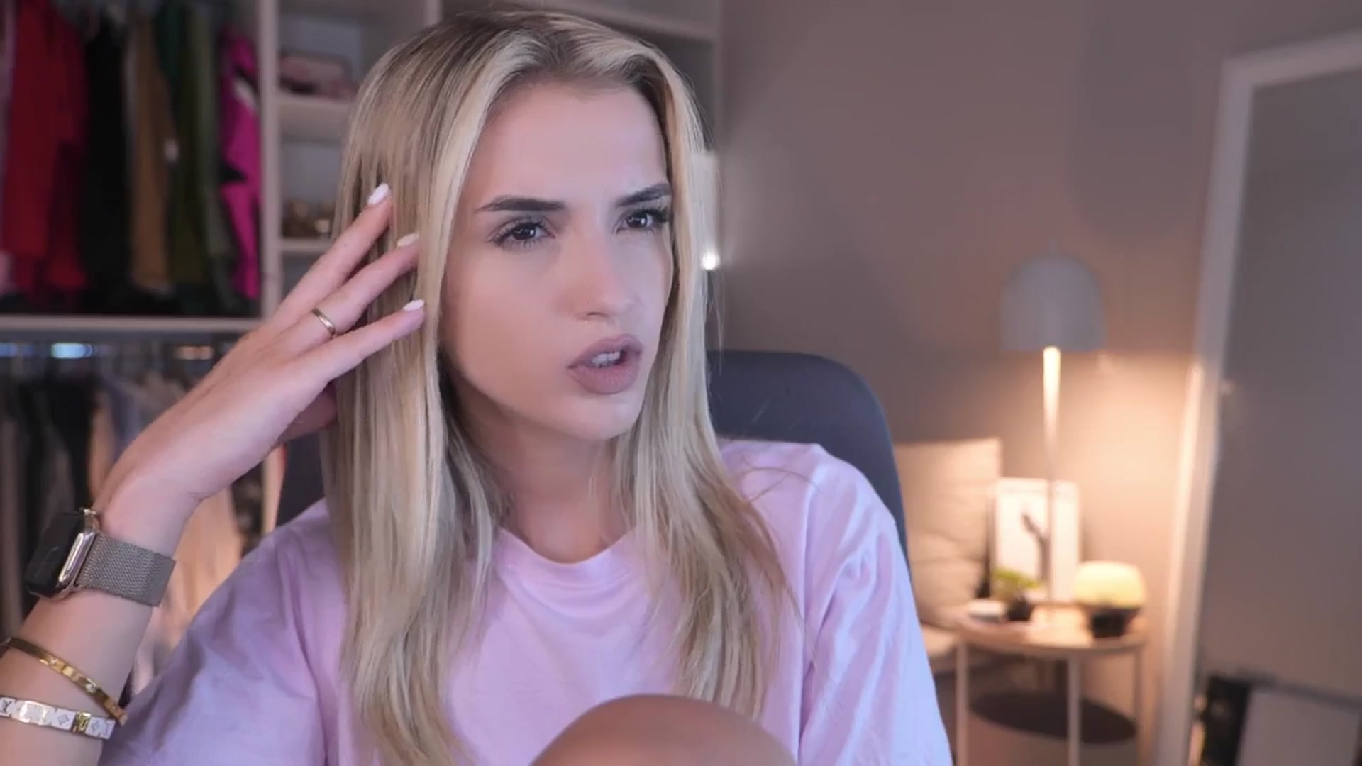 Gallery image thumbnail from YannaJeen's myfreecams stream on, 07/19/2025, 23:08 image 13 of 20