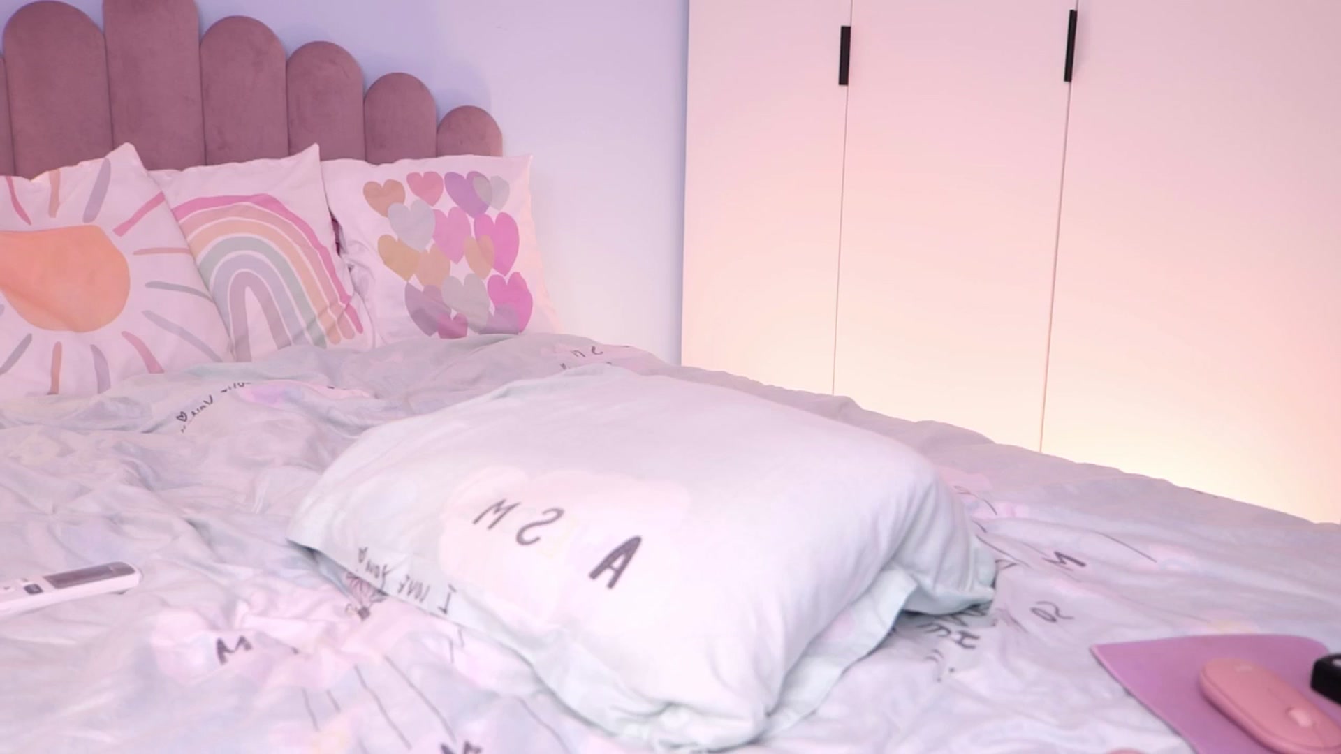 Gallery image thumbnail from YannaJeen's myfreecams stream on, 07/31/2025, 07:38 image 4 of 20