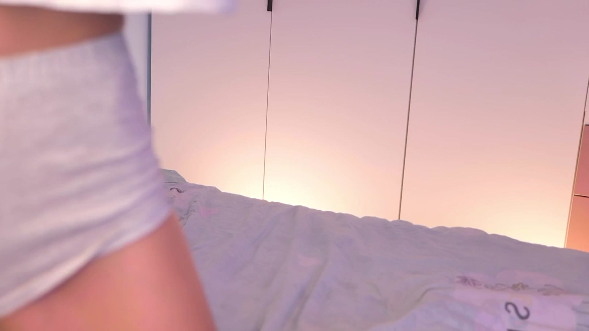 Gallery image thumbnail from YannaJeen's myfreecams stream on, 08/03/2025, 09:29 image 19 of 20