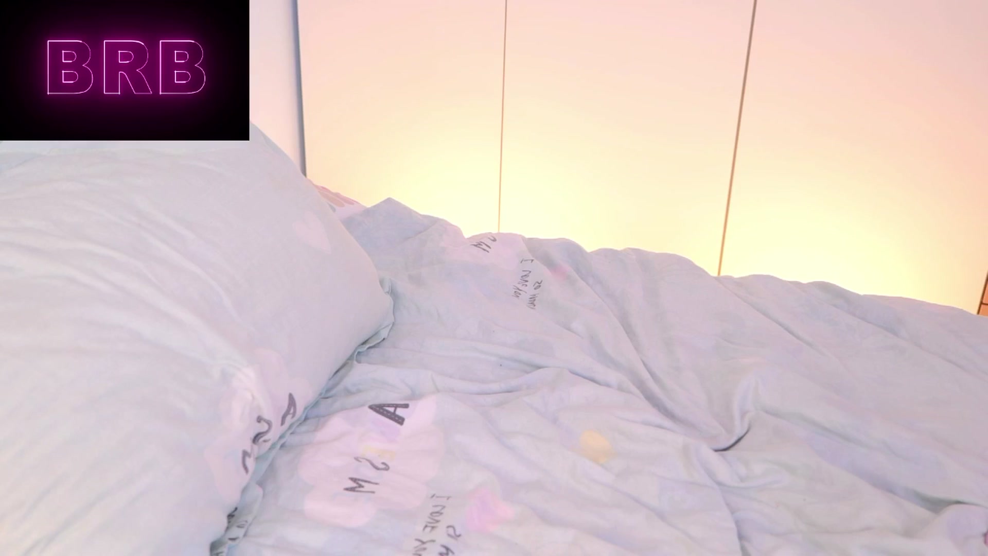 Gallery image thumbnail from YannaJeen's myfreecams stream on, 08/04/2025, 10:51 image 2 of 20