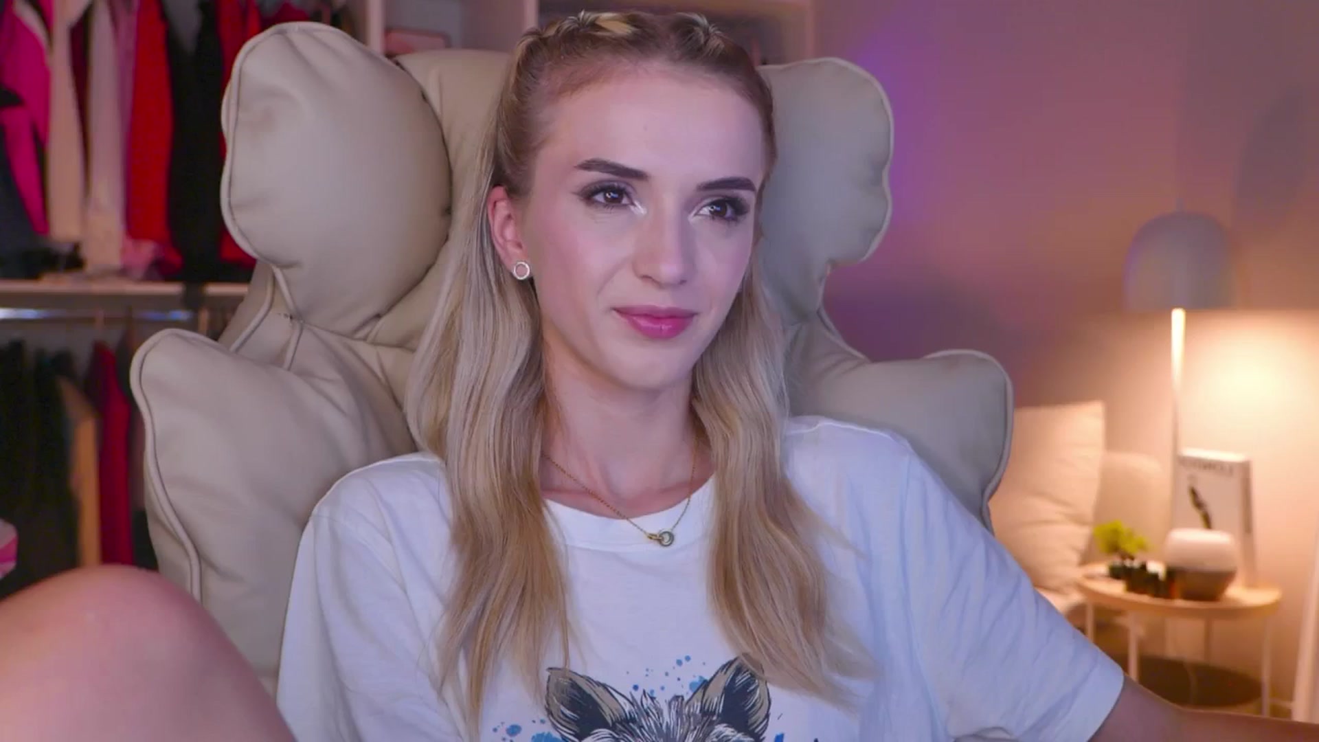 Gallery image thumbnail from YannaJeen's myfreecams stream on, 08/09/2025, 20:24 image 20 of 20