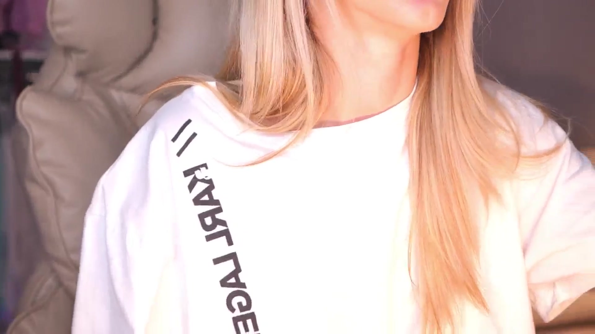 Gallery image thumbnail from YannaJeen's myfreecams stream on, 10/10/2025, 12:08 image 18 of 20