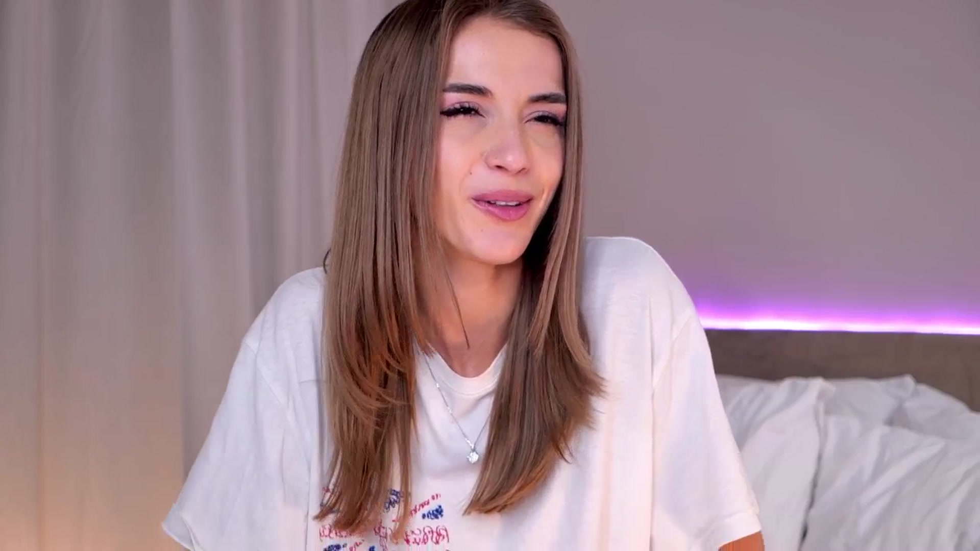 Gallery image thumbnail from YannaJeen's myfreecams stream on, 10/23/2025, 12:11 image 3 of 20