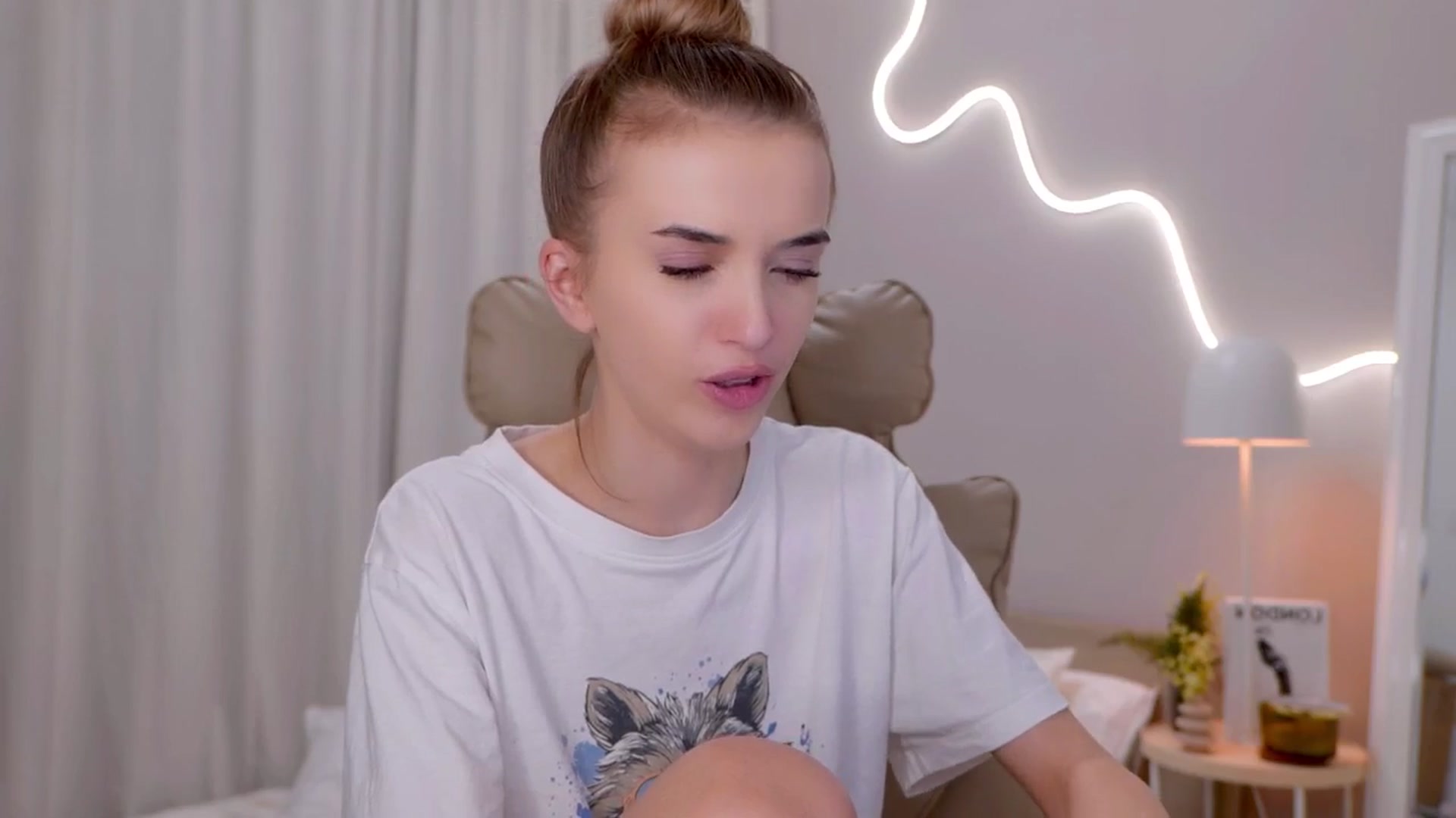 Gallery image thumbnail from YannaJeen's myfreecams stream on, 01/10/2026, 14:36 image 20 of 20