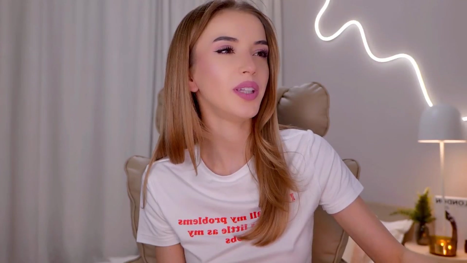 Gallery image thumbnail from YannaJeen's myfreecams stream on, 01/26/2026, 07:52 image 3 of 20