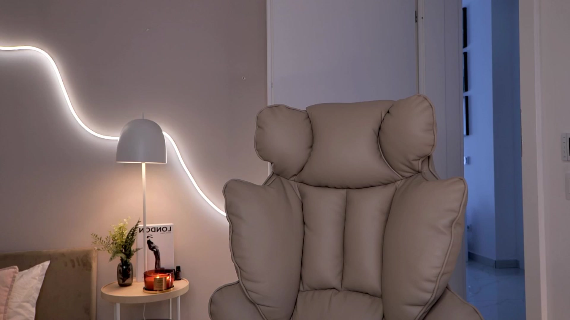 Gallery image thumbnail from YannaJeen's myfreecams stream on, 02/02/2026, 09:50 image 8 of 20