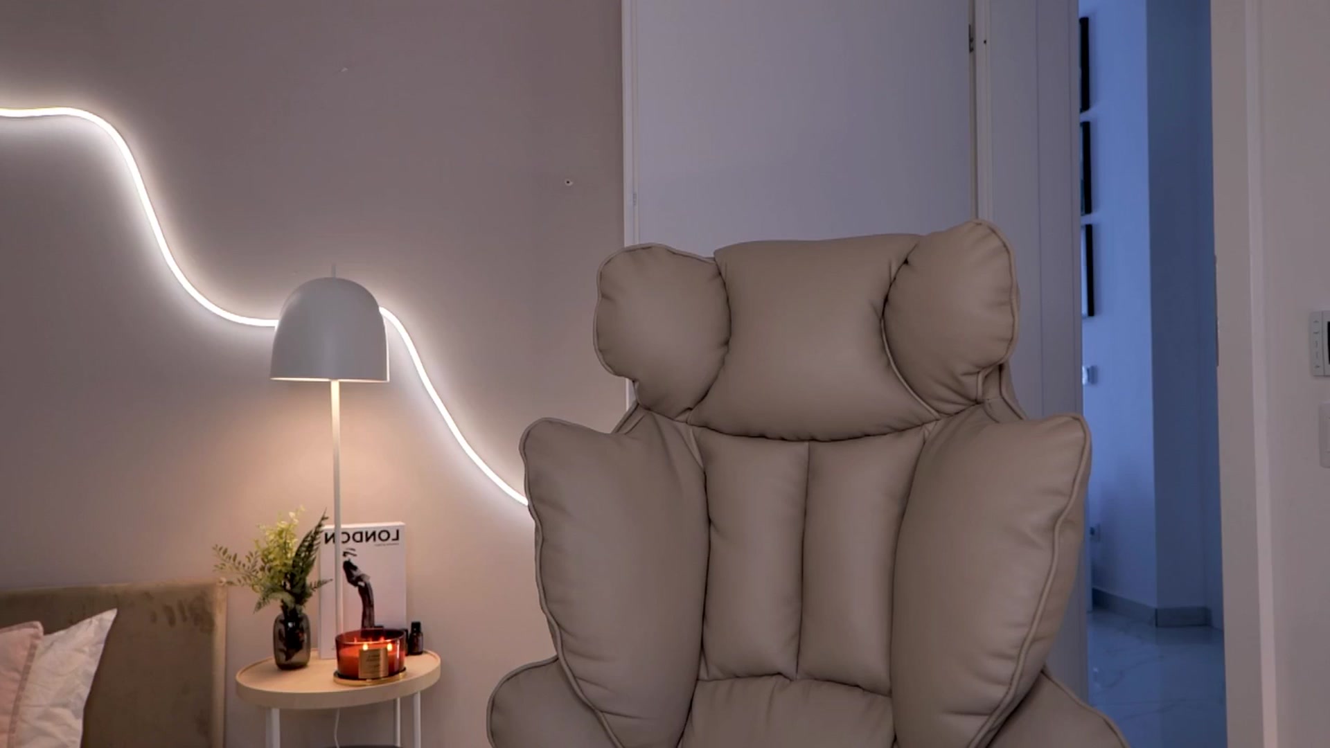 Gallery image thumbnail from YannaJeen's myfreecams stream on, 02/02/2026, 09:50 image 9 of 20