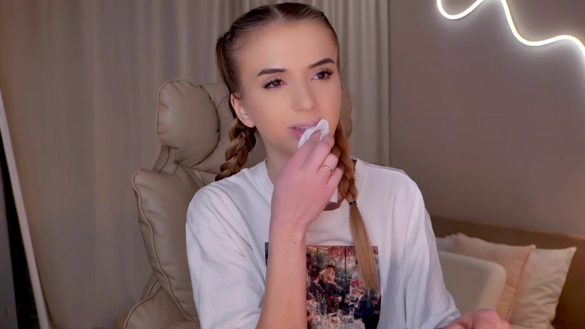 Gallery image thumbnail from YannaJeen's myfreecams stream on, 02/09/2026, 10:01 image 16 of 20