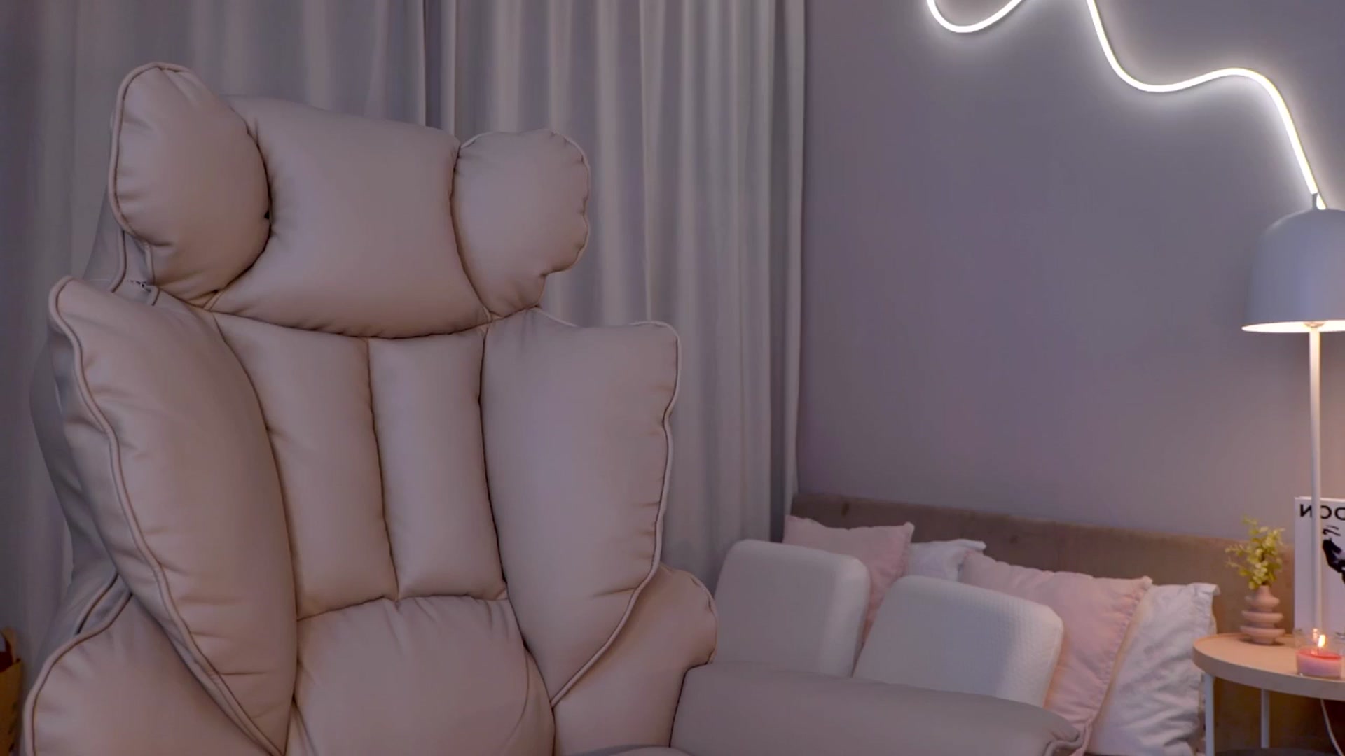 Gallery image thumbnail from YannaJeen's myfreecams stream on, 03/10/2026, 12:41 image 12 of 20