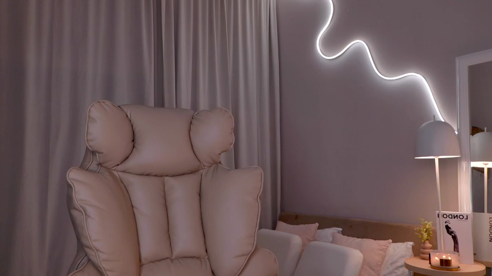 Gallery image thumbnail from YannaJeen's myfreecams stream on, 03/20/2026, 09:58 image 5 of 20