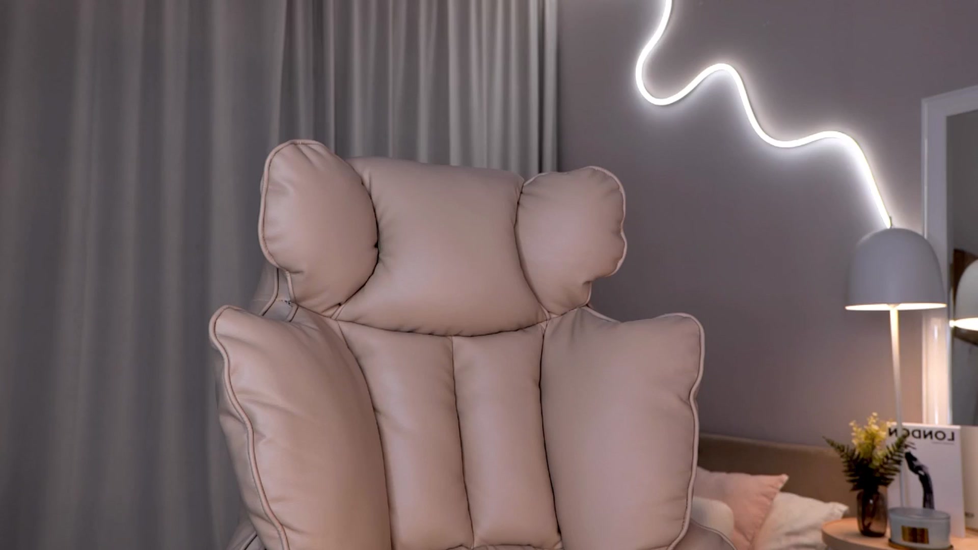 Gallery image thumbnail from YannaJeen's myfreecams stream on, 03/28/2026, 12:25 image 13 of 20