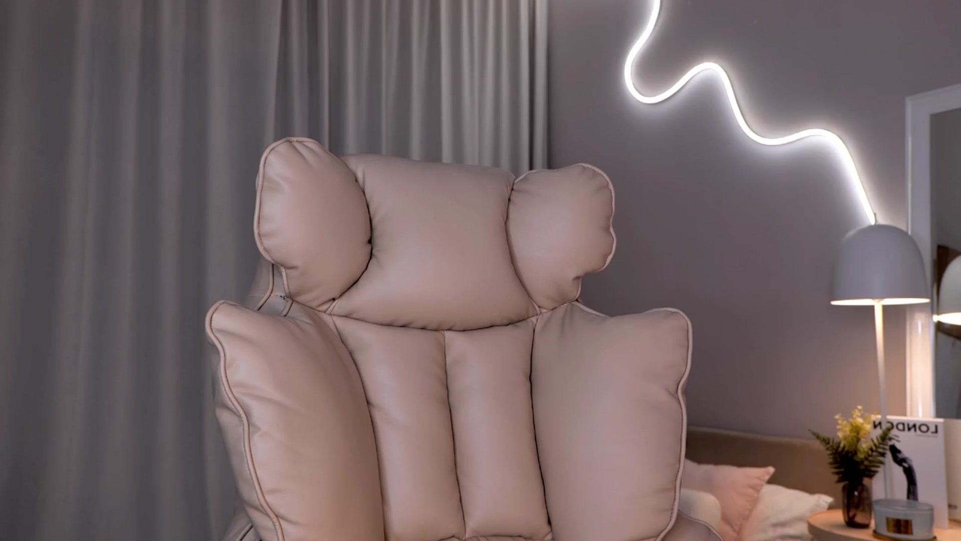Gallery image thumbnail from YannaJeen's myfreecams stream on, 03/28/2026, 12:25 image 14 of 20