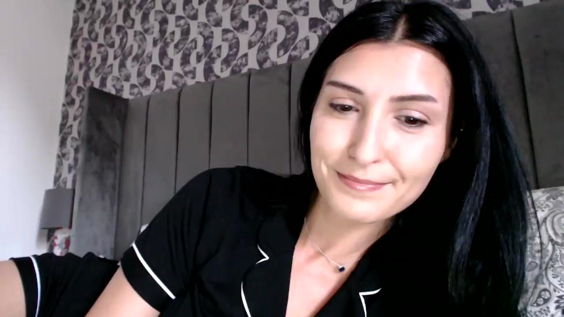 Gallery image thumbnail from Yara_77's myfreecams stream on, 09/11/2025, 09:43 image 9 of 20
