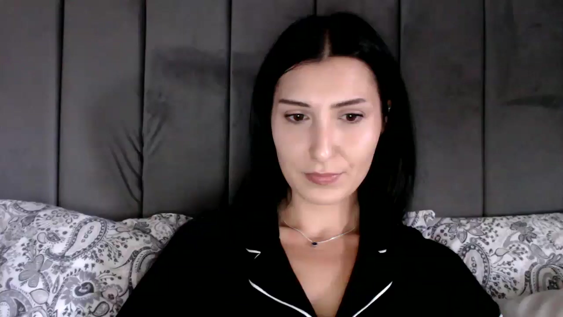 Gallery image thumbnail from Yara_77's myfreecams stream on, 09/11/2025, 09:43 image 7 of 20
