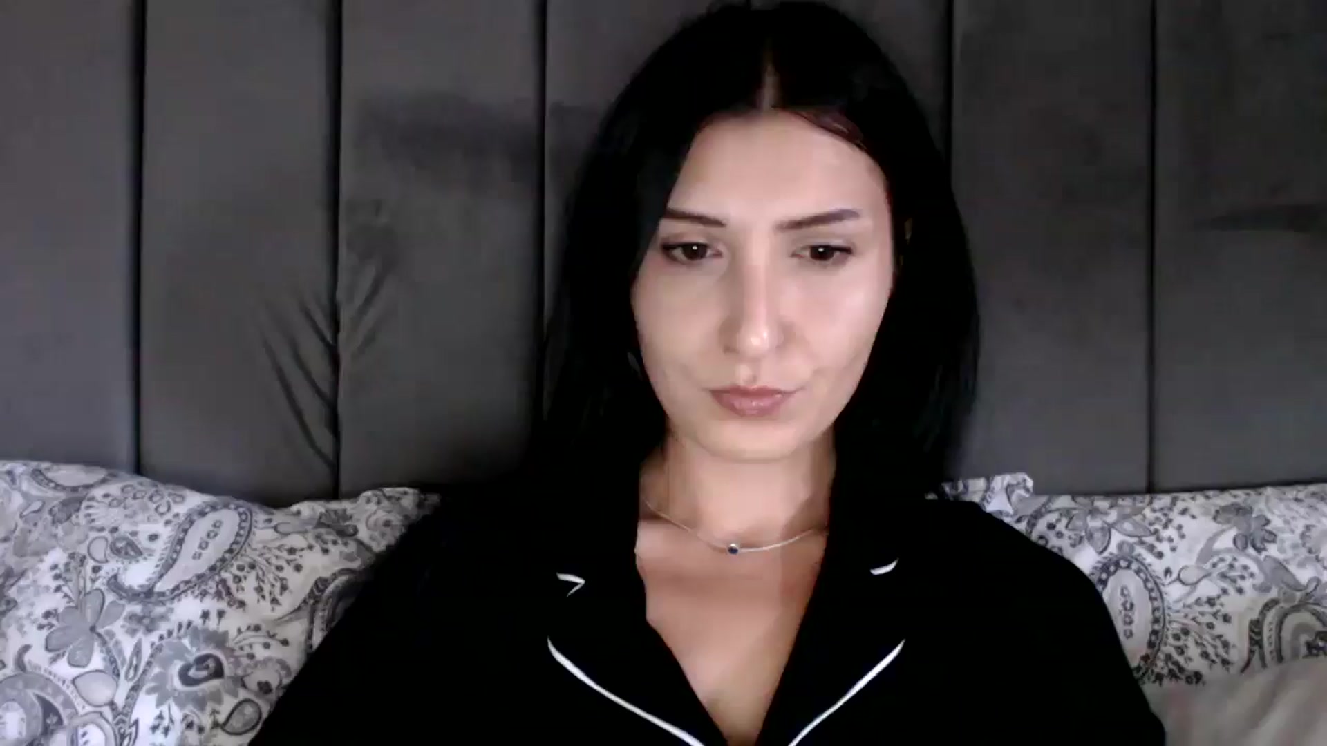 Gallery image thumbnail from Yara_77's myfreecams stream on, 09/11/2025, 09:43 image 4 of 20