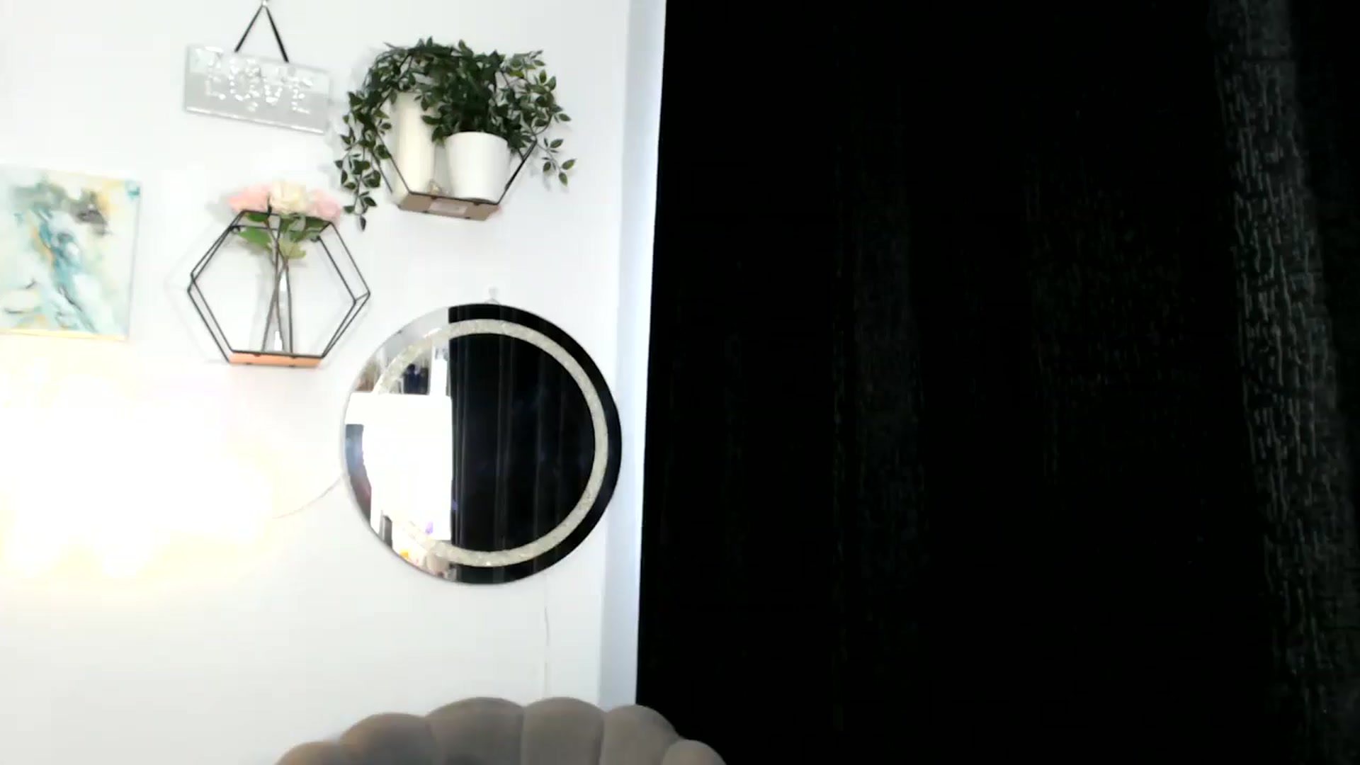 Gallery image thumbnail from Yara_77's myfreecams stream on, 09/11/2025, 11:09 image 13 of 20