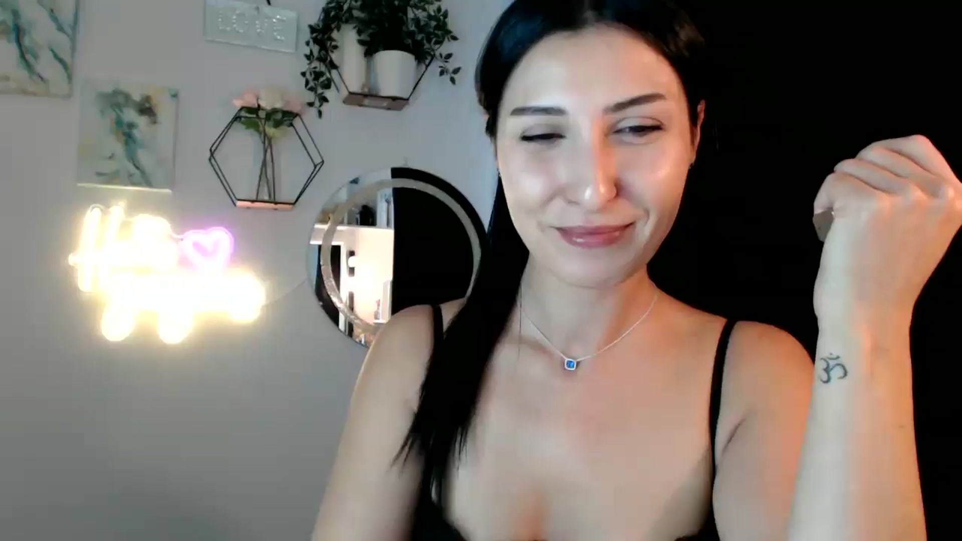 Gallery image thumbnail from Yara_77's myfreecams stream on, 09/15/2025, 10:25 image 19 of 20