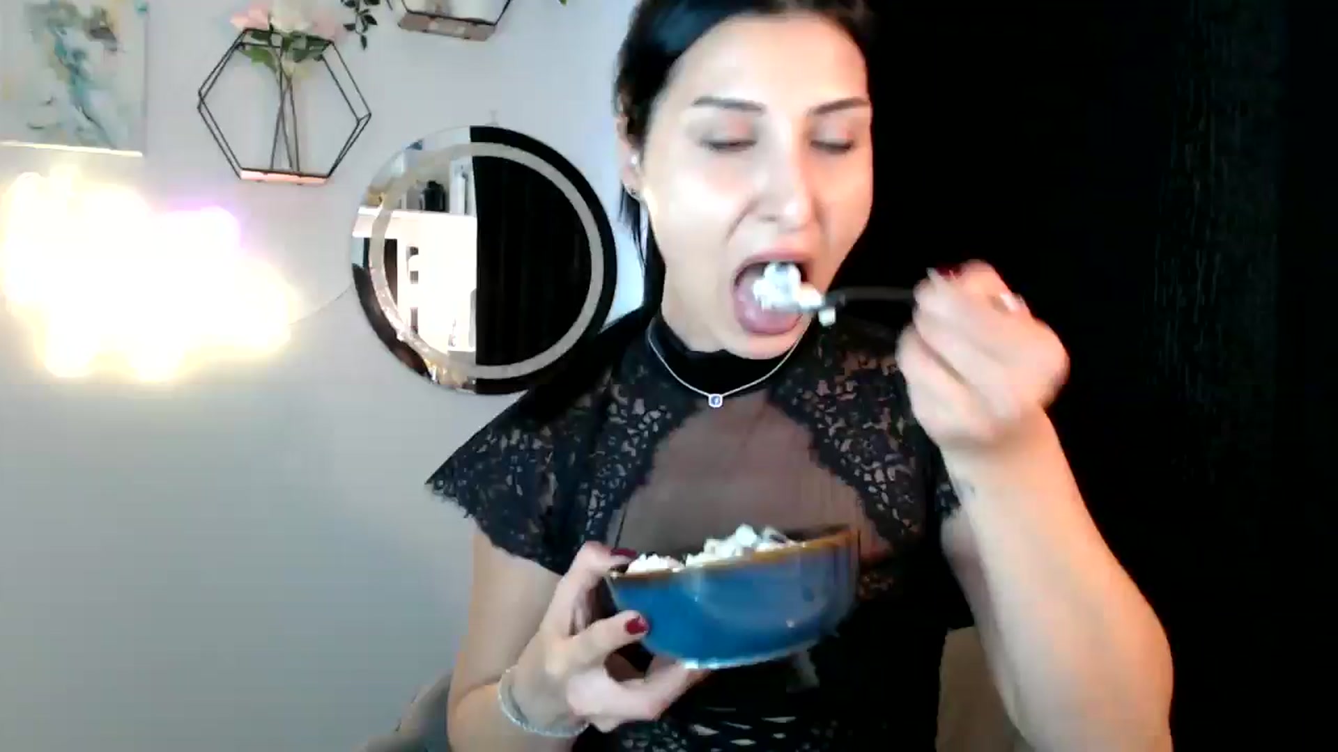 Gallery image thumbnail from Yara_77's myfreecams stream on, 09/15/2025, 12:24 image 1 of 20