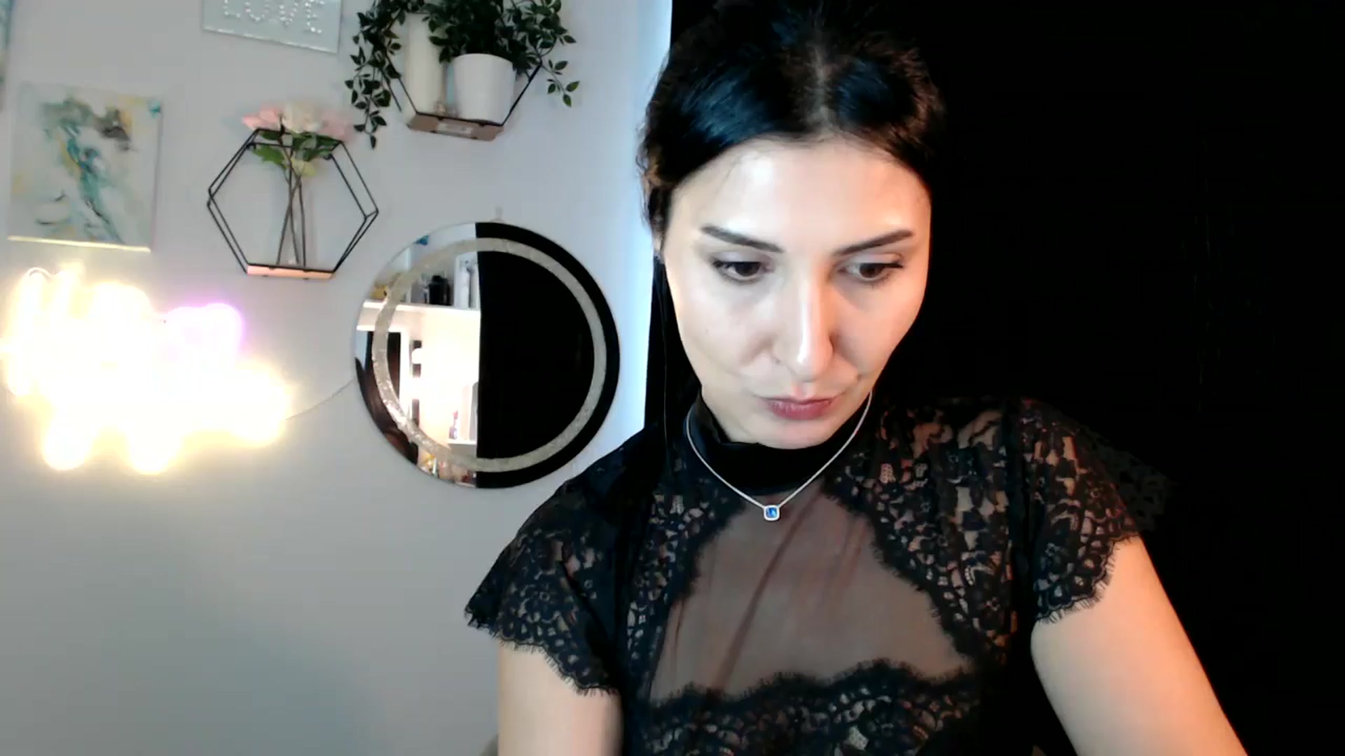 Gallery image thumbnail from Yara_77's myfreecams stream on, 09/15/2025, 12:24 image 13 of 20