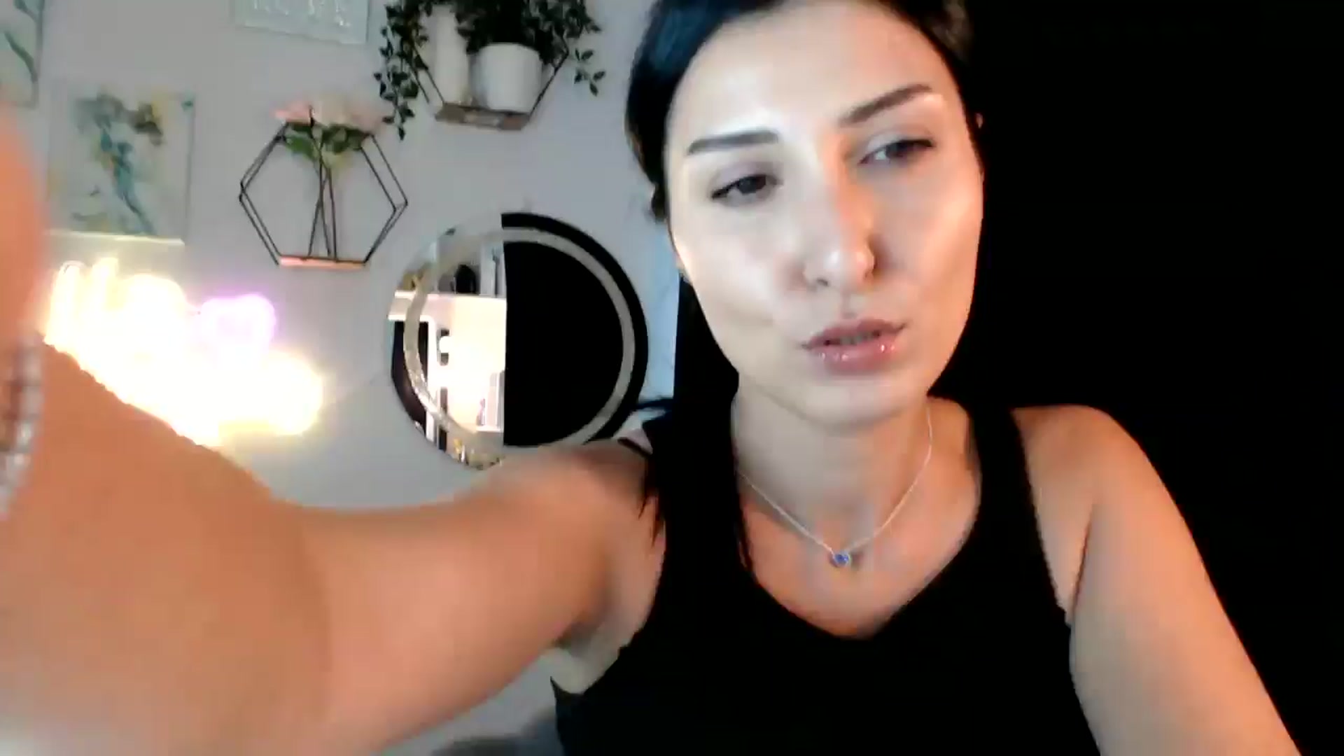 Gallery image thumbnail from Yara_77's myfreecams stream on, 09/15/2025, 13:19 image 2 of 20