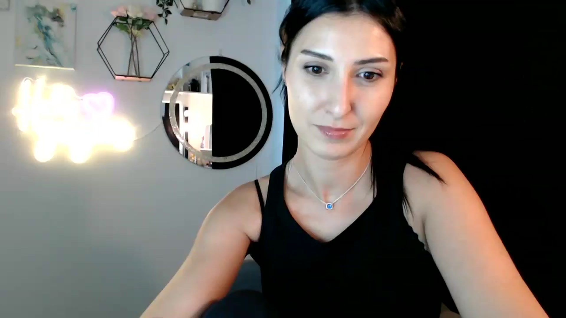 Gallery image thumbnail from Yara_77's myfreecams stream on, 09/15/2025, 13:19 image 5 of 20