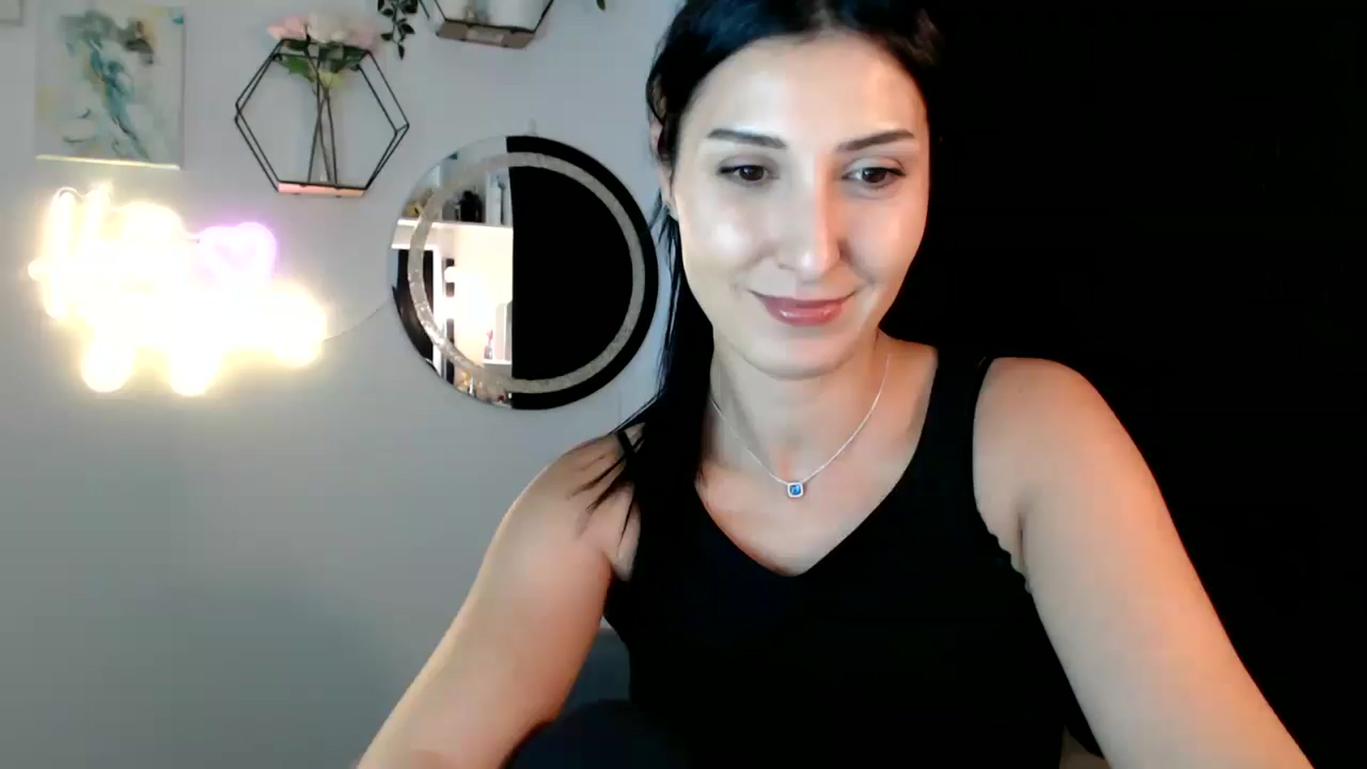 Gallery image thumbnail from Yara_77's myfreecams stream on, 09/15/2025, 13:19 image 4 of 20