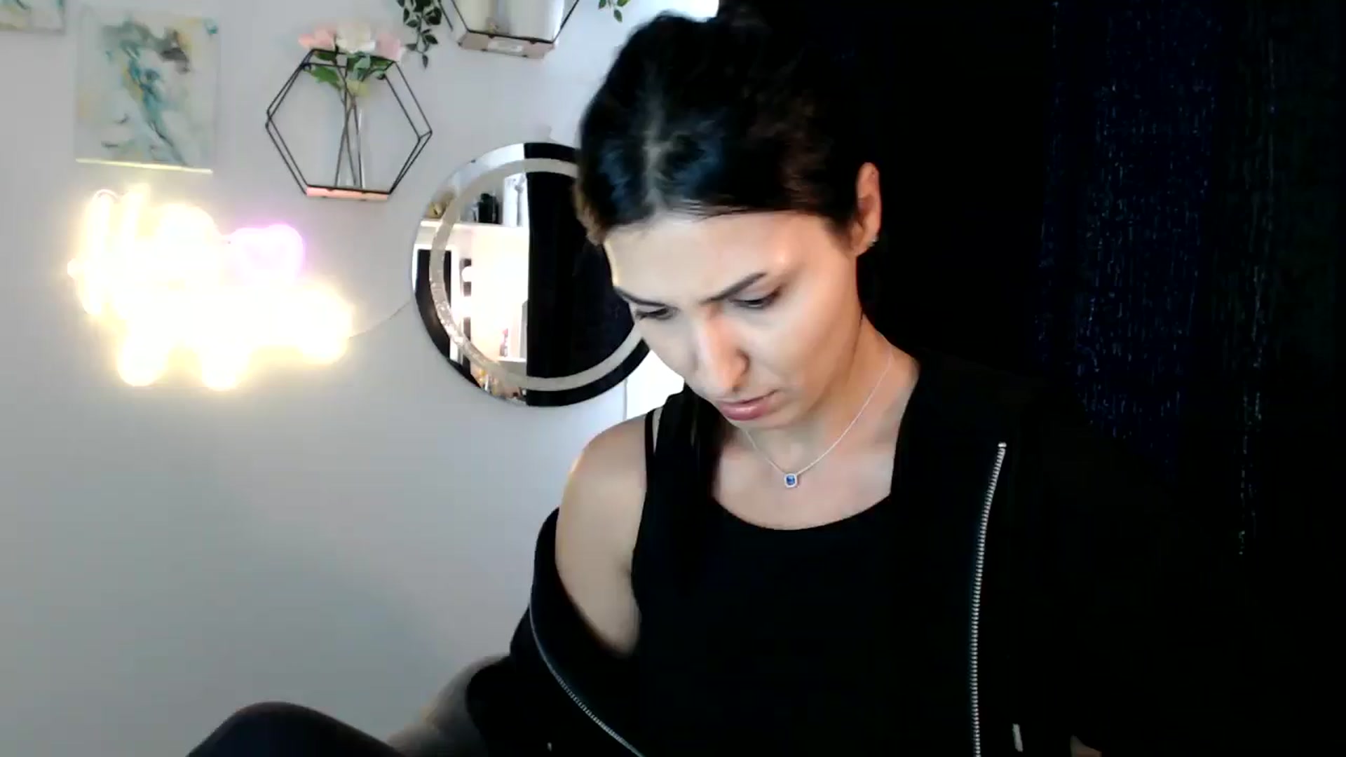 Gallery image thumbnail from Yara_77's myfreecams stream on, 09/15/2025, 13:19 image 12 of 20