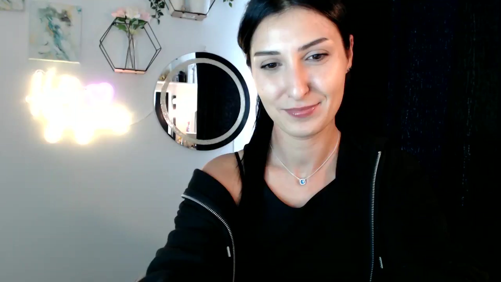 Gallery image thumbnail from Yara_77's myfreecams stream on, 09/15/2025, 13:19 image 13 of 20