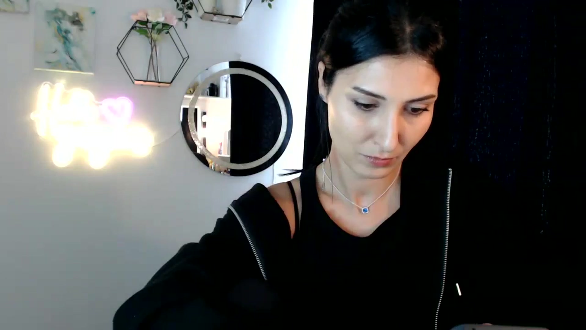 Gallery image thumbnail from Yara_77's myfreecams stream on, 09/15/2025, 13:19 image 16 of 20
