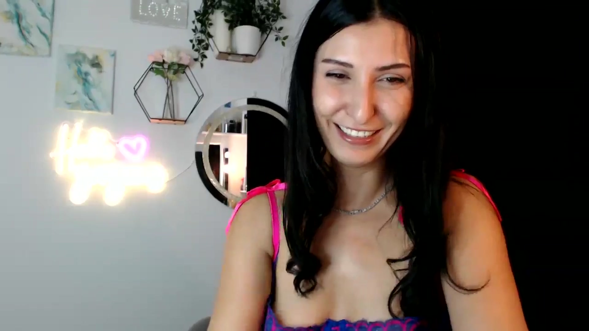 Gallery image thumbnail from Yara_77's myfreecams stream on, 09/18/2025, 12:48 image 10 of 20