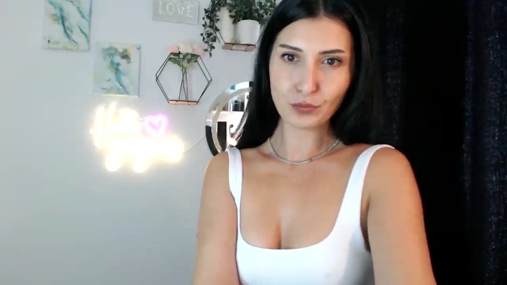 Gallery image thumbnail from Yara_77's myfreecams stream on, 09/18/2025, 13:40 image 13 of 20