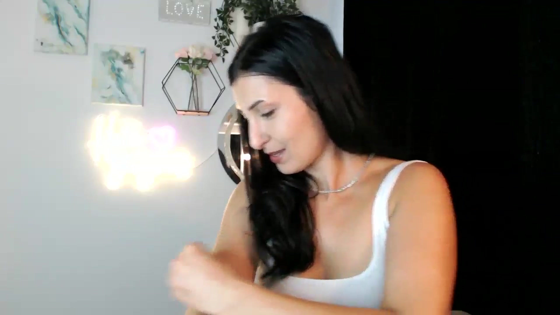 Gallery image thumbnail from Yara_77's myfreecams stream on, 09/18/2025, 13:40 image 7 of 20