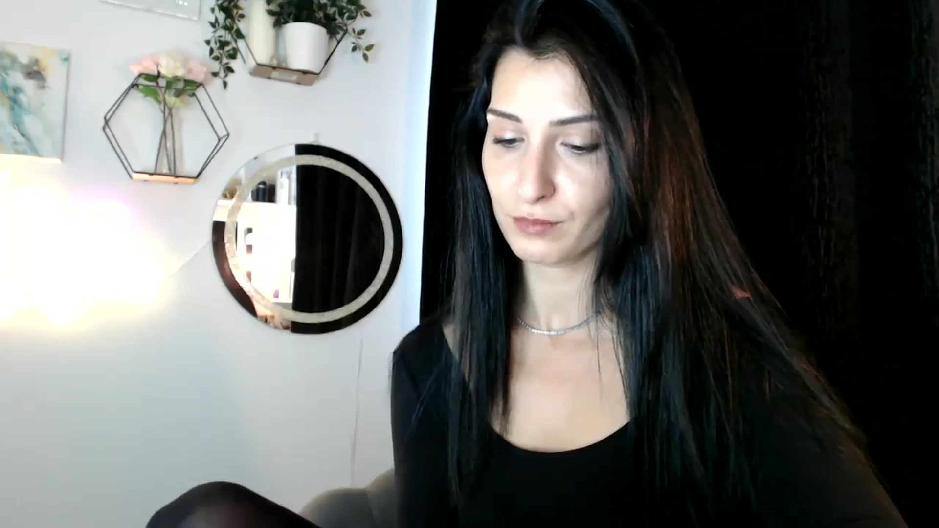 Gallery image thumbnail from Yara_77's myfreecams stream on, 09/19/2025, 10:47 image 7 of 20