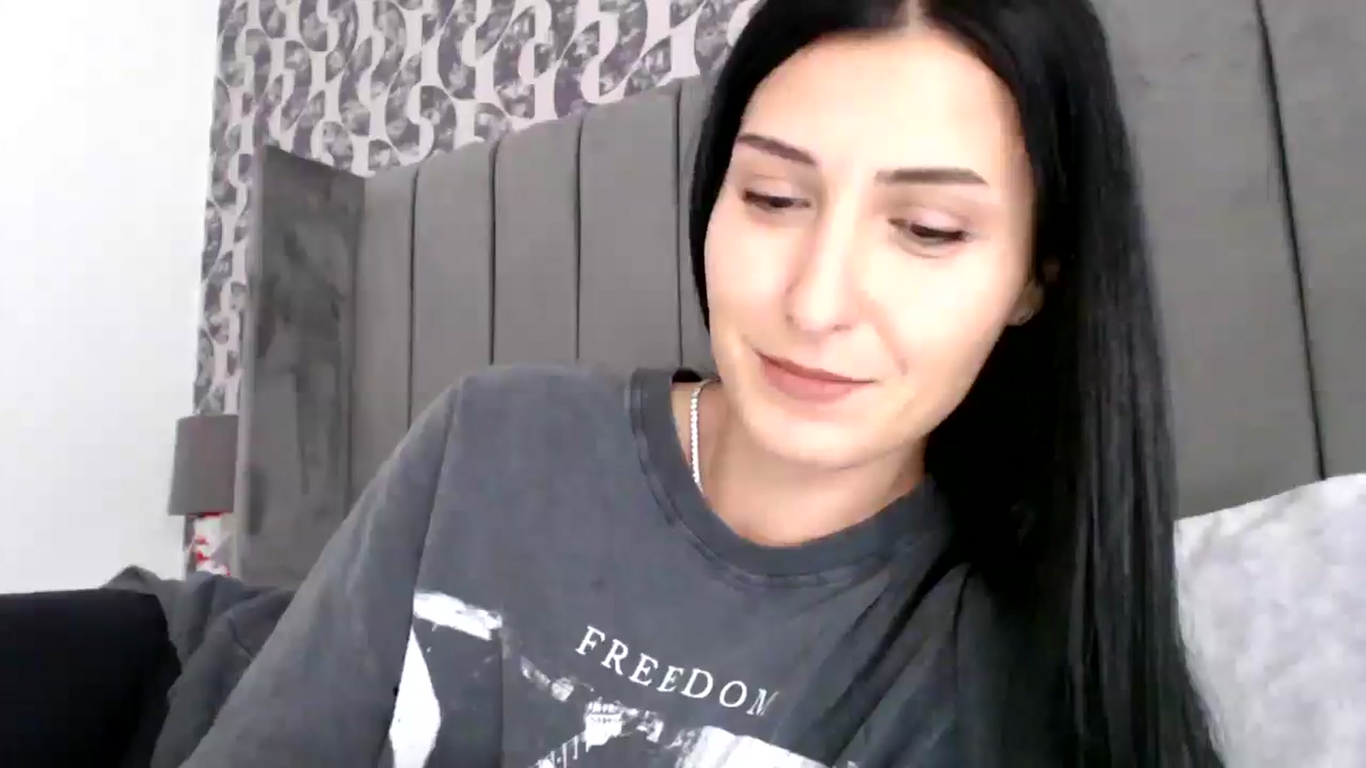 Gallery image thumbnail from Yara_77's myfreecams stream on, 09/25/2025, 11:52 image 18 of 20