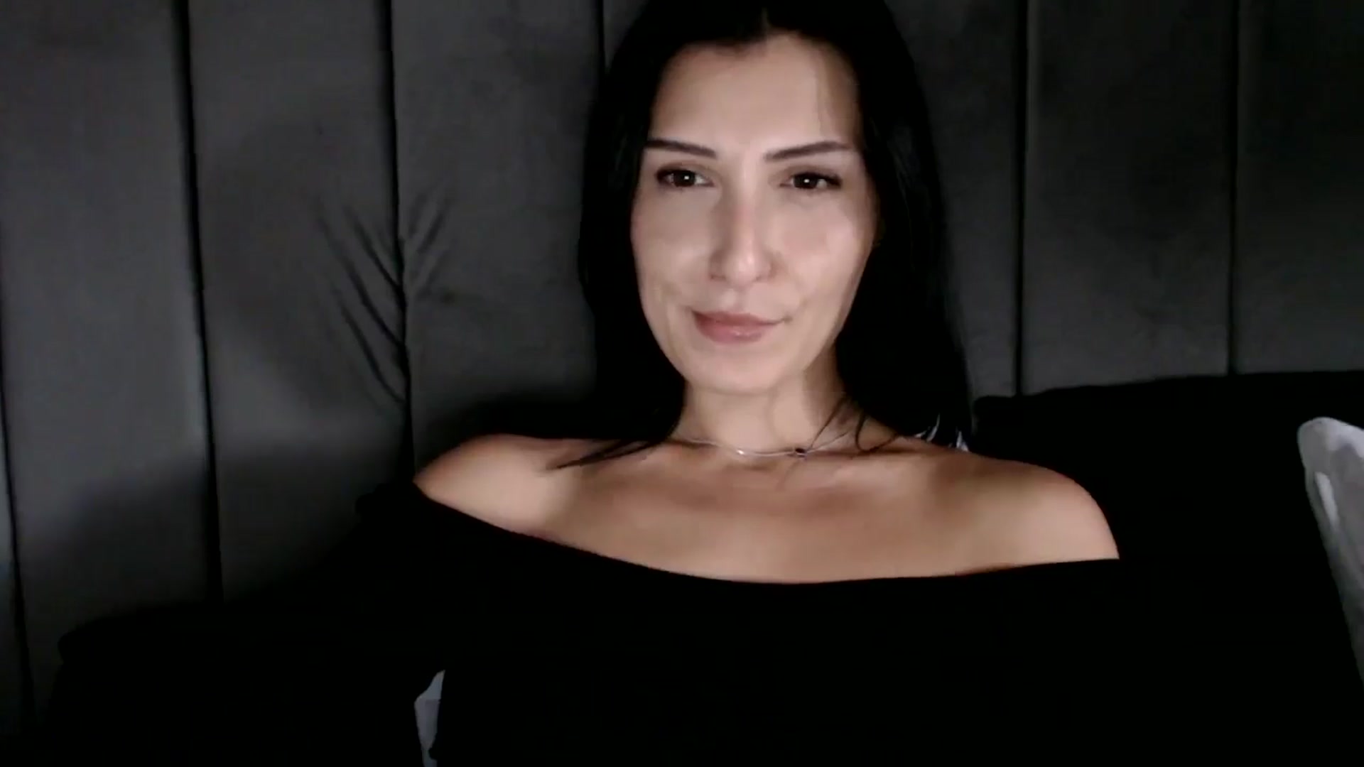 Gallery image thumbnail from Yara_77's myfreecams stream on, 09/26/2025, 11:16 image 20 of 20