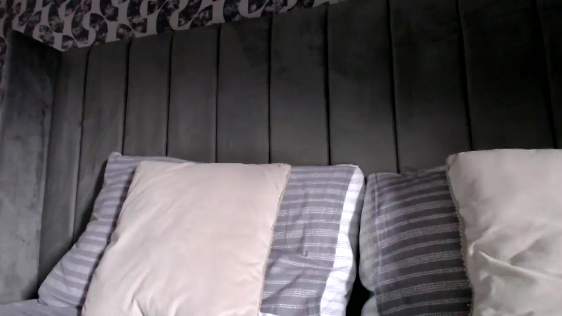 Gallery image thumbnail from Yara_77's myfreecams stream on, 10/01/2025, 12:39 image 14 of 20