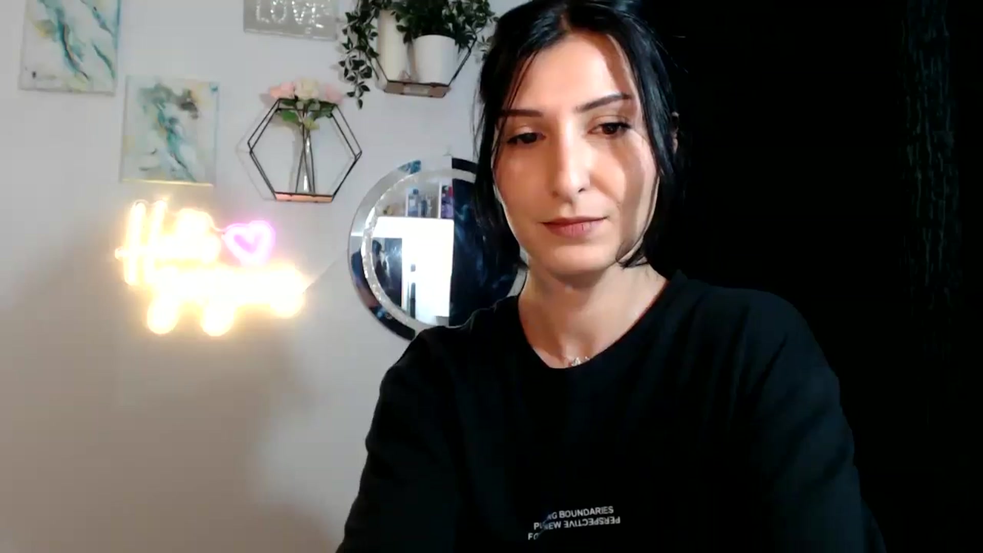 Gallery image thumbnail from Yara_77's myfreecams stream on, 10/02/2025, 11:28 image 12 of 20